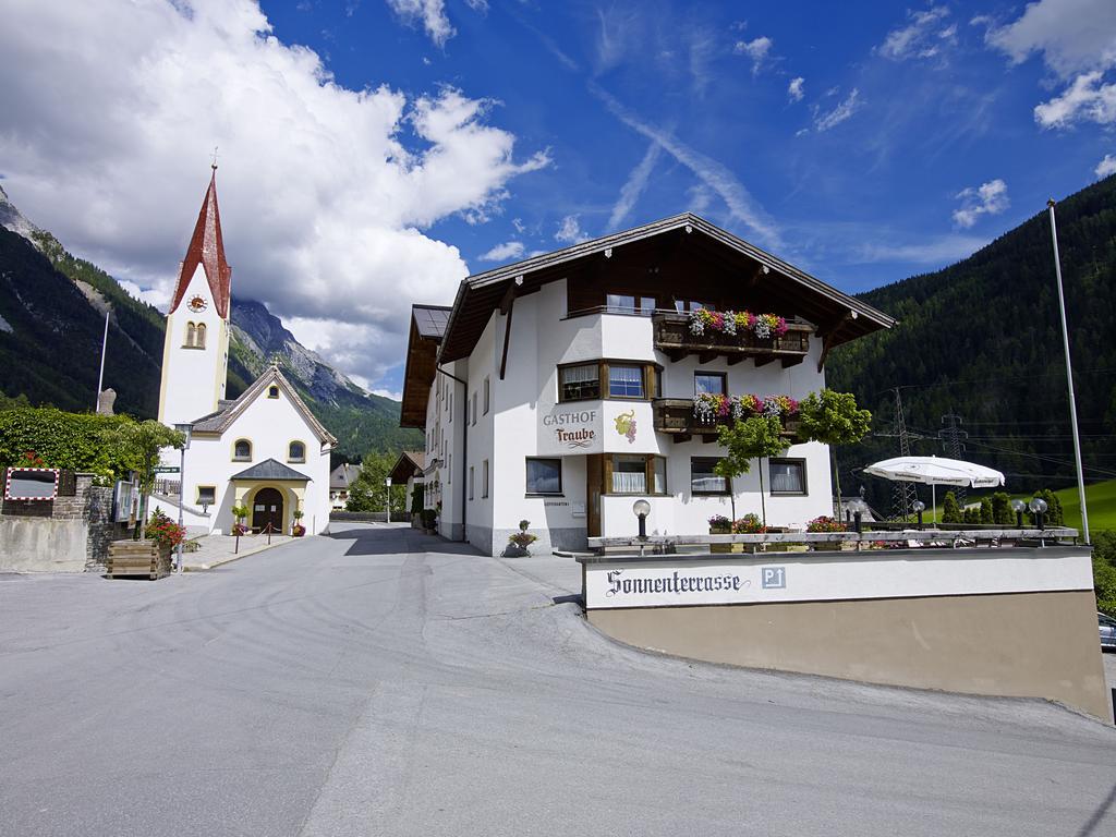 Hotel Traube Pettneu am Arlberg Exterior foto